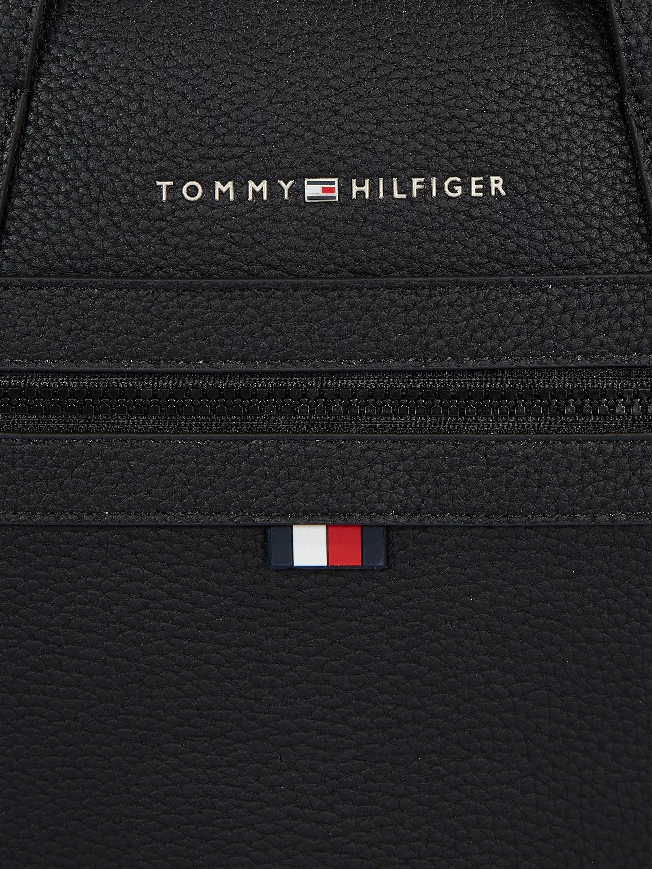 Tommy Hilfiger Essential Computer Bag black faux leather, imported from the UK