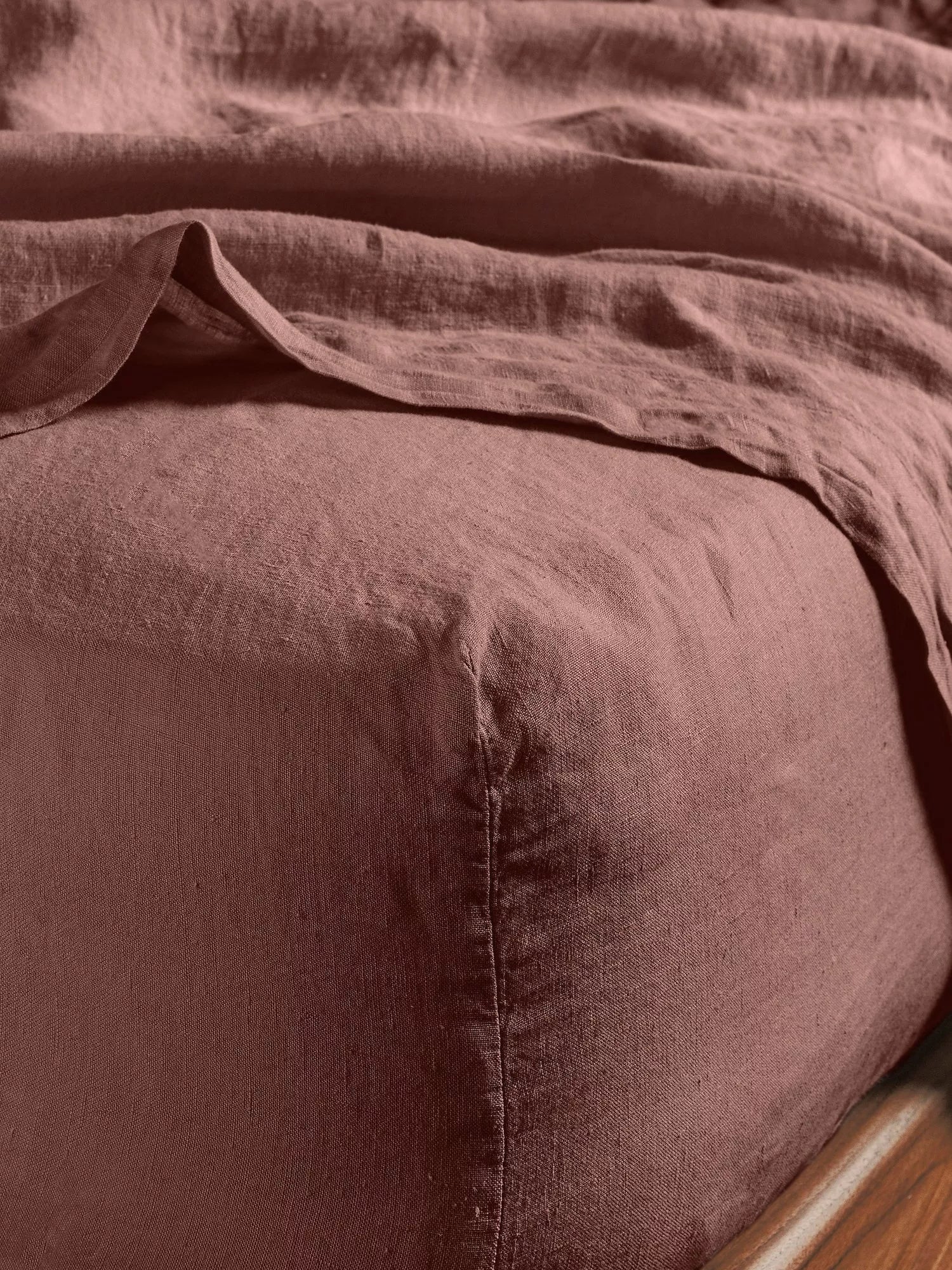 Bedfolk 100% Linen Standard Fitted Sheets - Moss Single