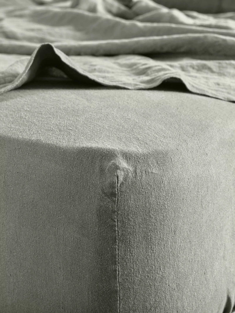 Bedfolk 100% Linen Standard Fitted Sheets - Moss Double
