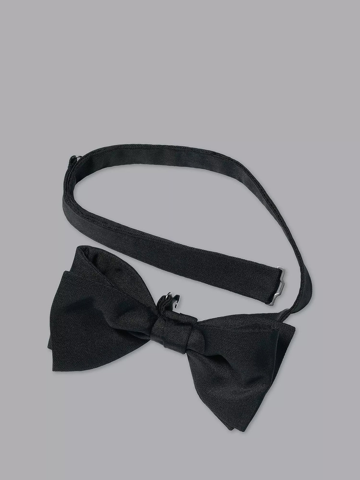 Charles Tyrwhitt silk bow tie black, imported from the UK