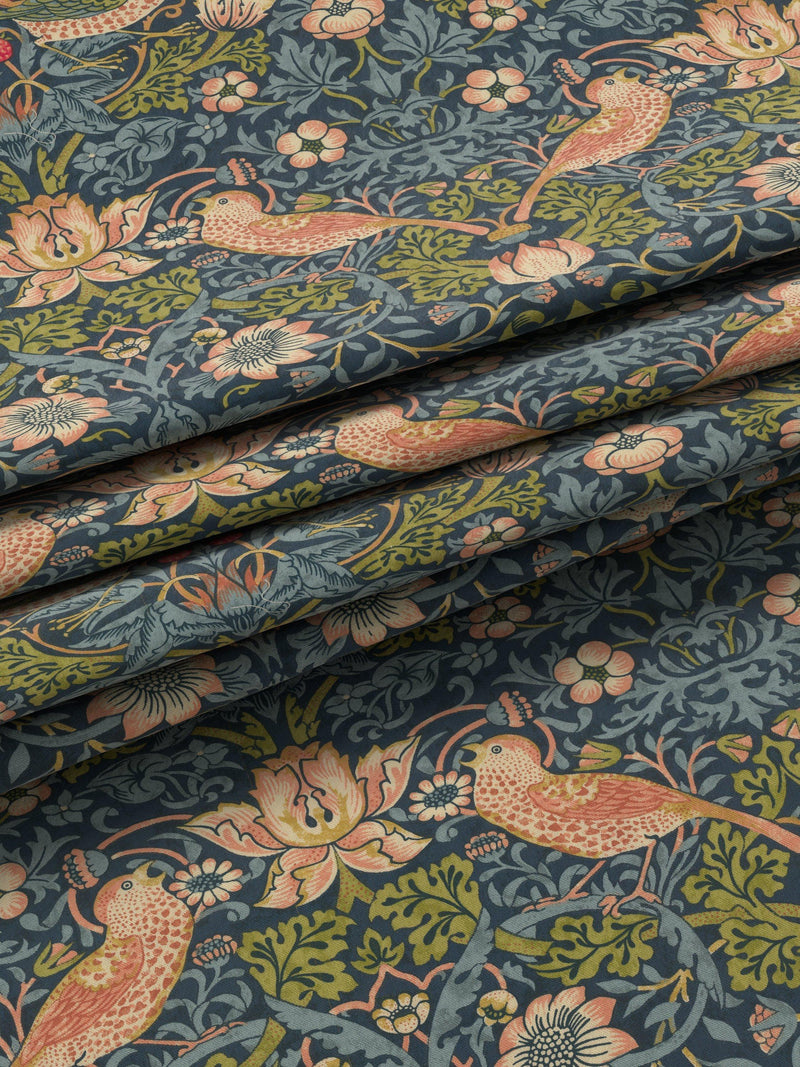 Morris &amp; Co. Strawberry Thief Rollo 140x60cm (Britische Marke)