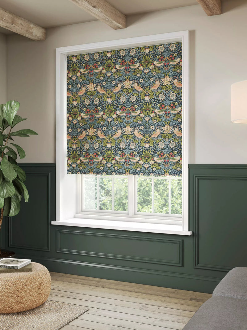 Morris & Co. Strawberry Thief roller blind, UK version