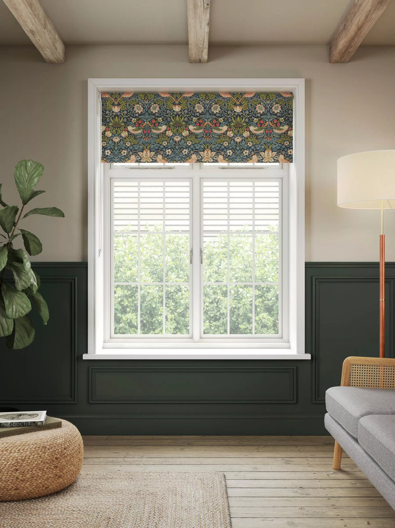 Morris & Co. Strawberry Thief roller blind, UK version