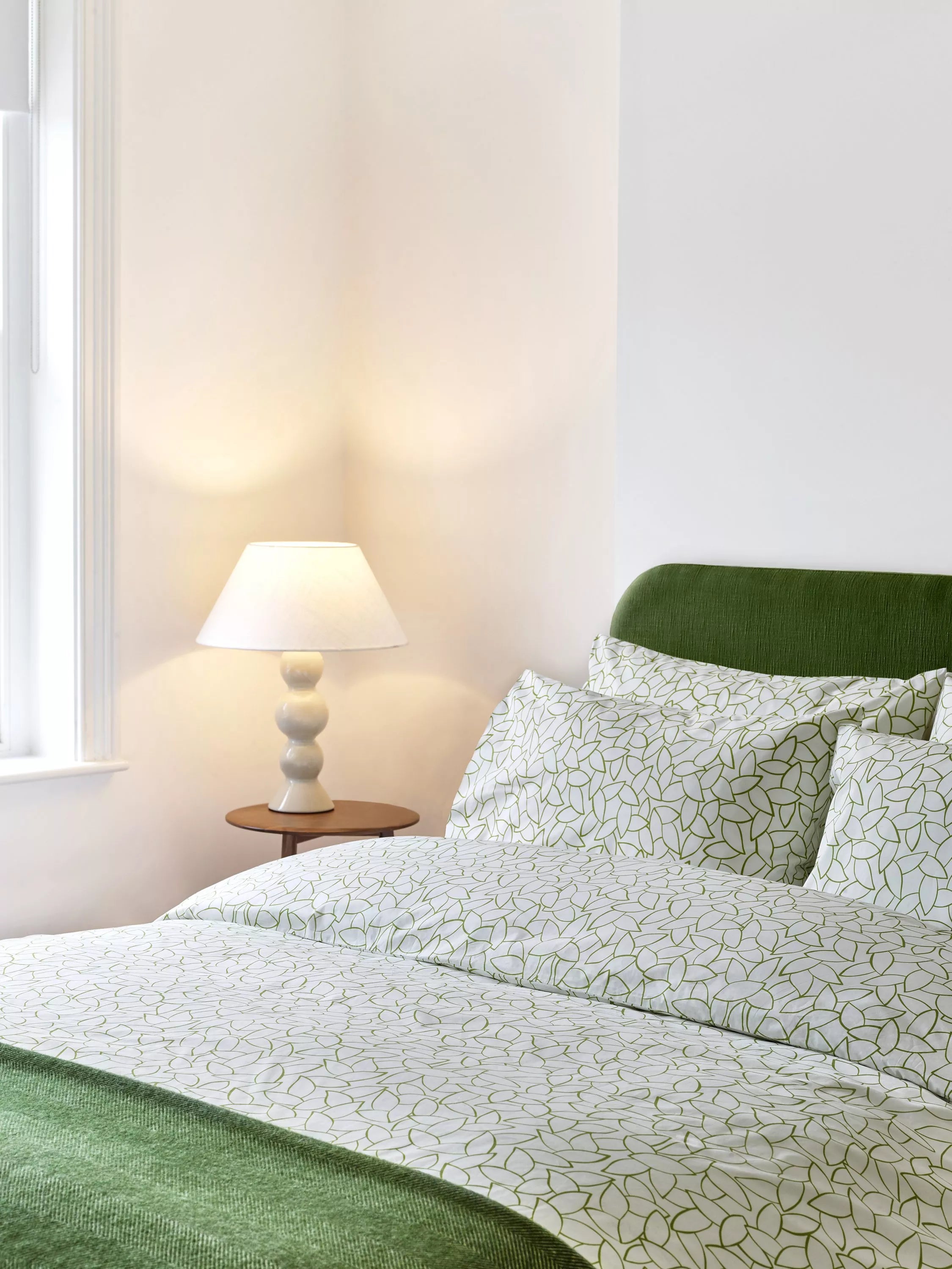 Jasper Conran London mini leaf king duvet set, imported from the UK