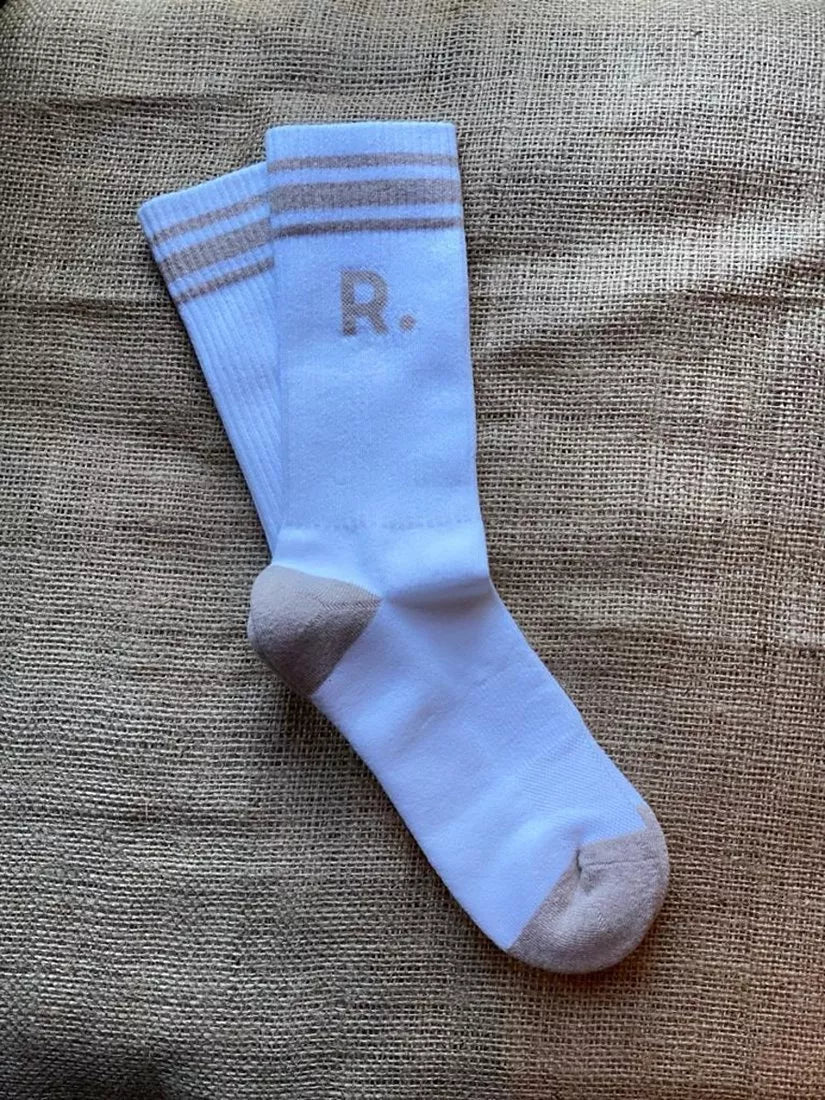 RATION.L organic cotton socks in Sunny Sand/White, imported from the UK