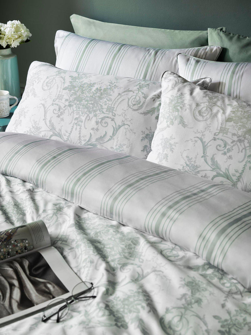 Laura Ashley Tuileries reversible duvet set double sage - British product