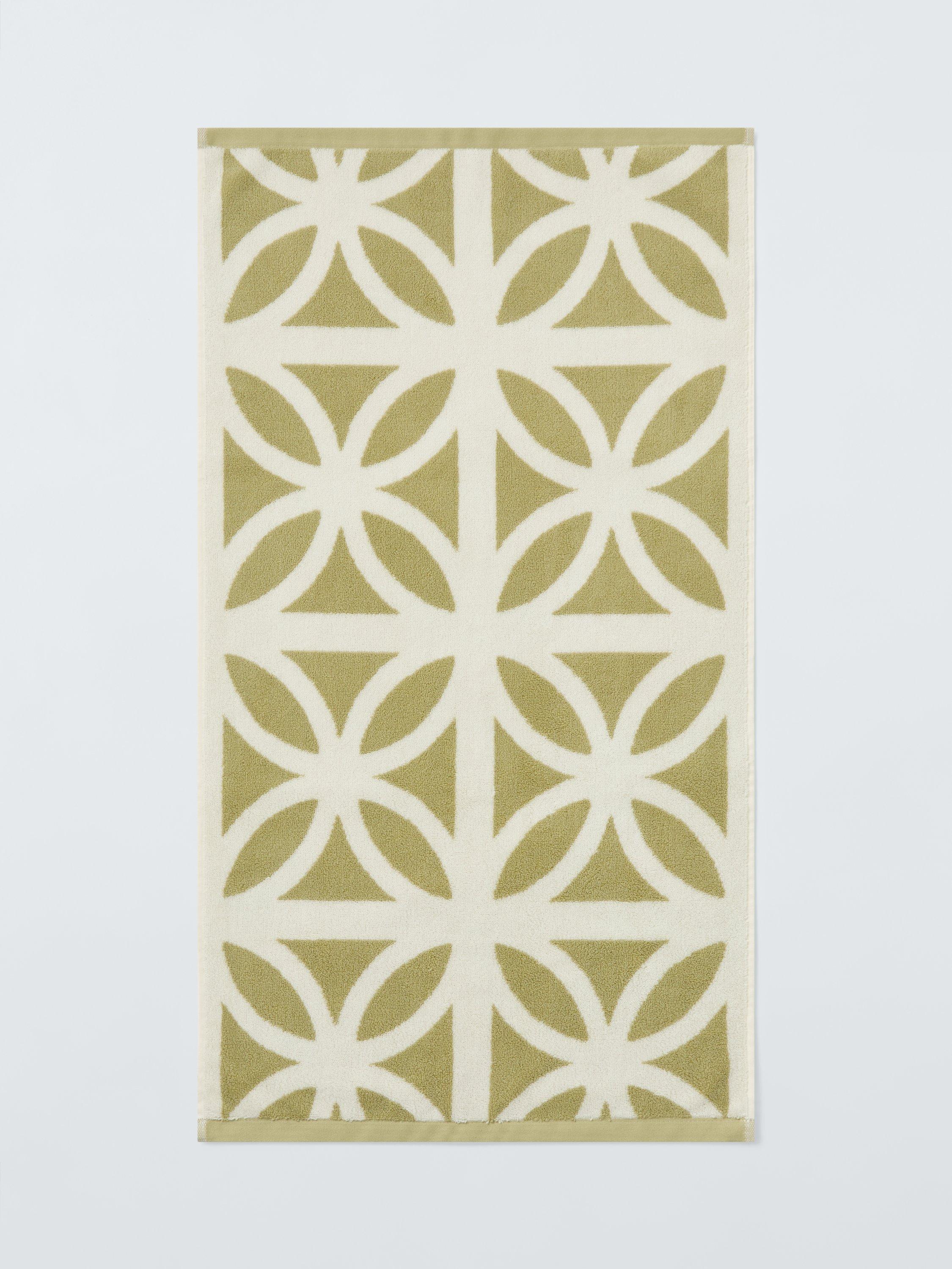 Mini Moderns hand towel floral pattern 50x90cm, imported from the UK
