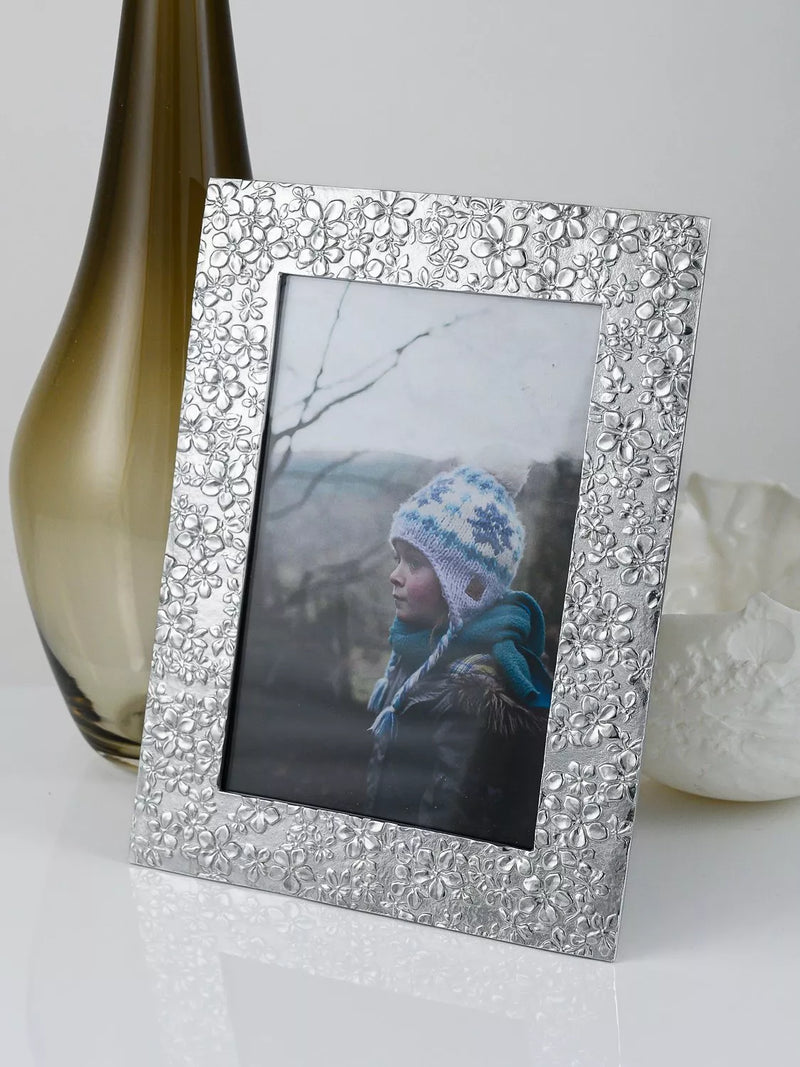 Lancaster and Gibbings Goodleigh floral photo frame in pewter, UK version