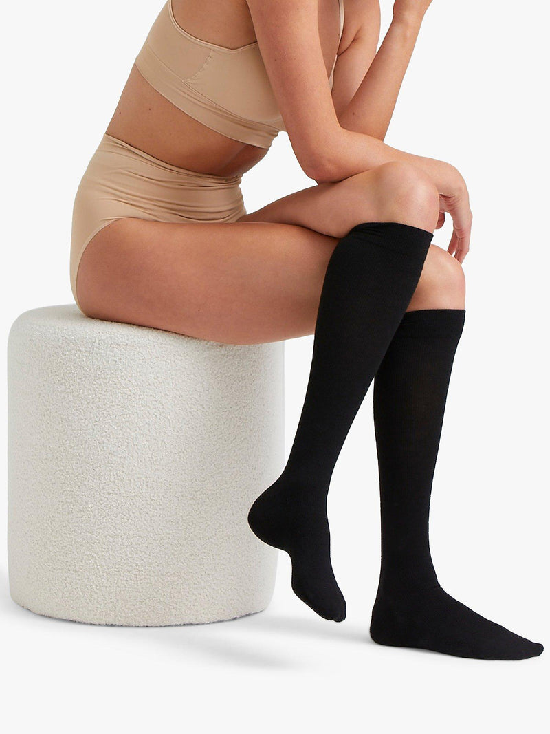 Charnos travel flight socks with graduated compression, one size (British brand)