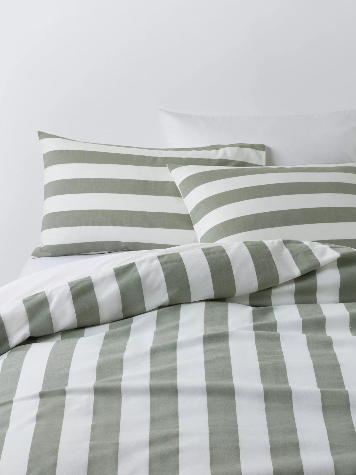 John Lewis Chelsea Stripe duvet cover set Double, imported from the UK