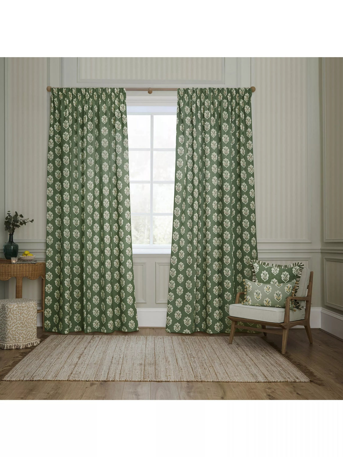 Sanderson Sessile Leaf Pair Lined Pencil Pleat Curtains, Leaf Green, W117 x Drop 182cm