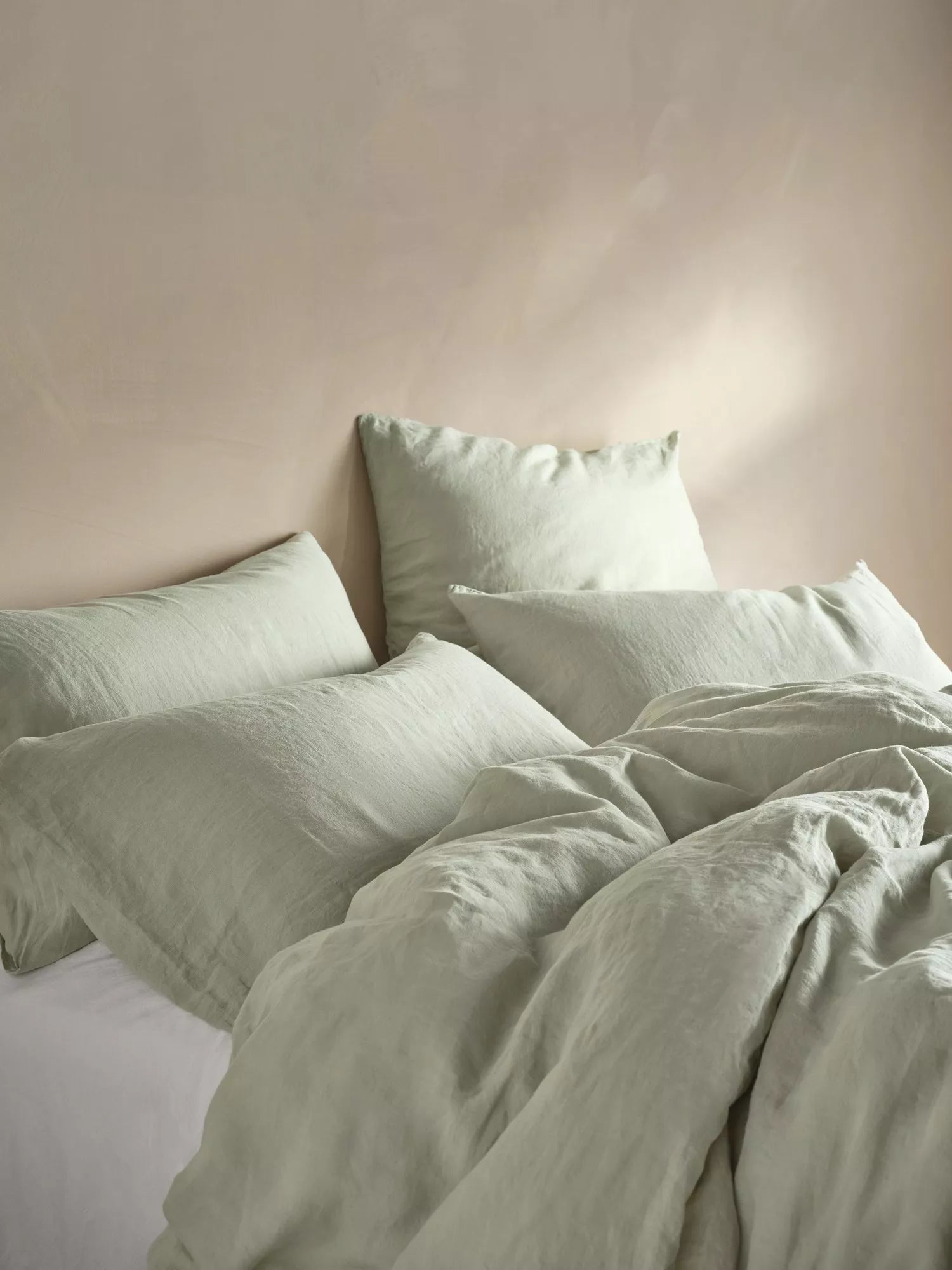 Bedfolk 100% Linen Super King Pillowcase Pair, L75 x W50cm