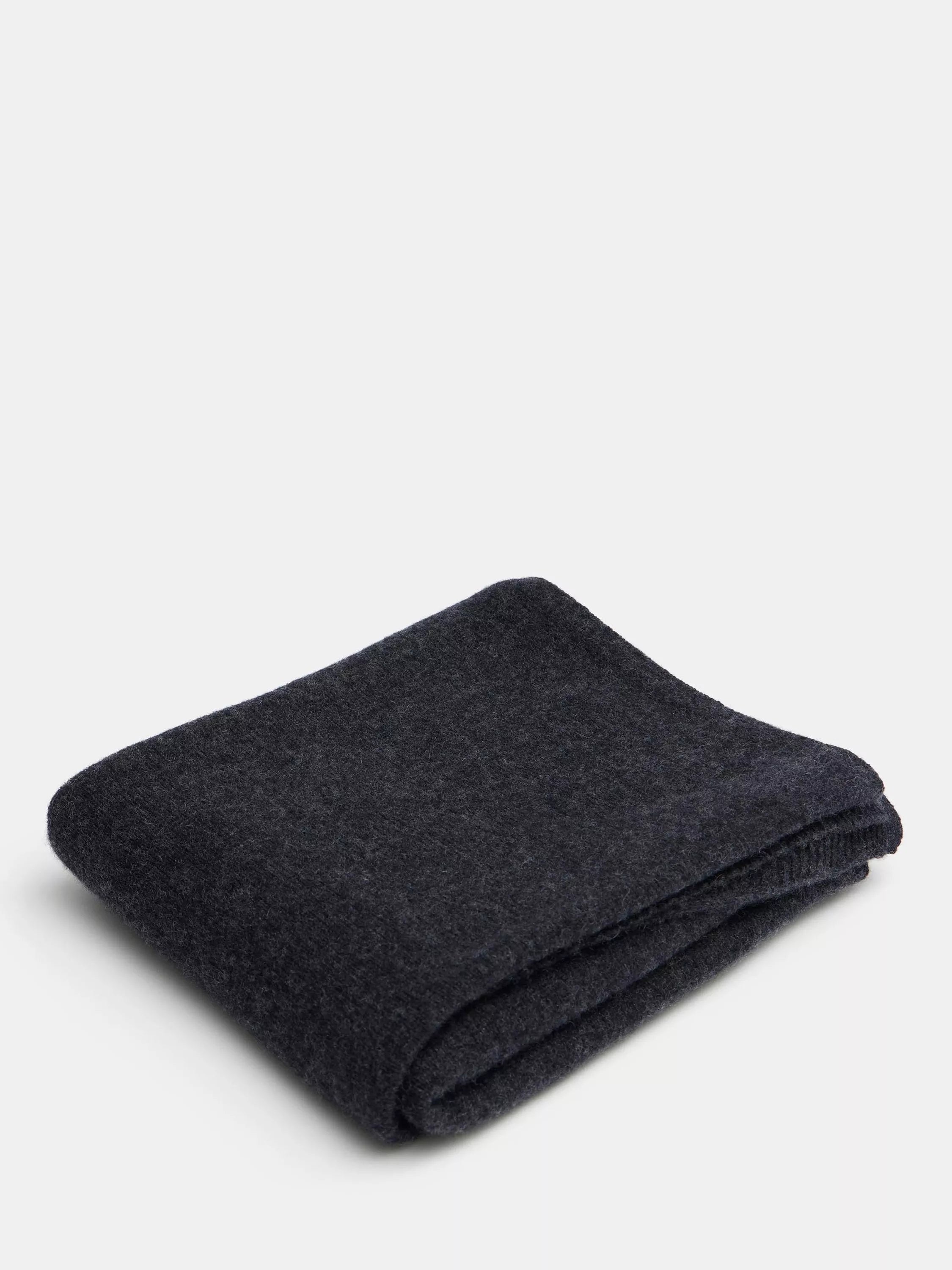 HUSH Cashmere Scarf, Dark Grey, One Size