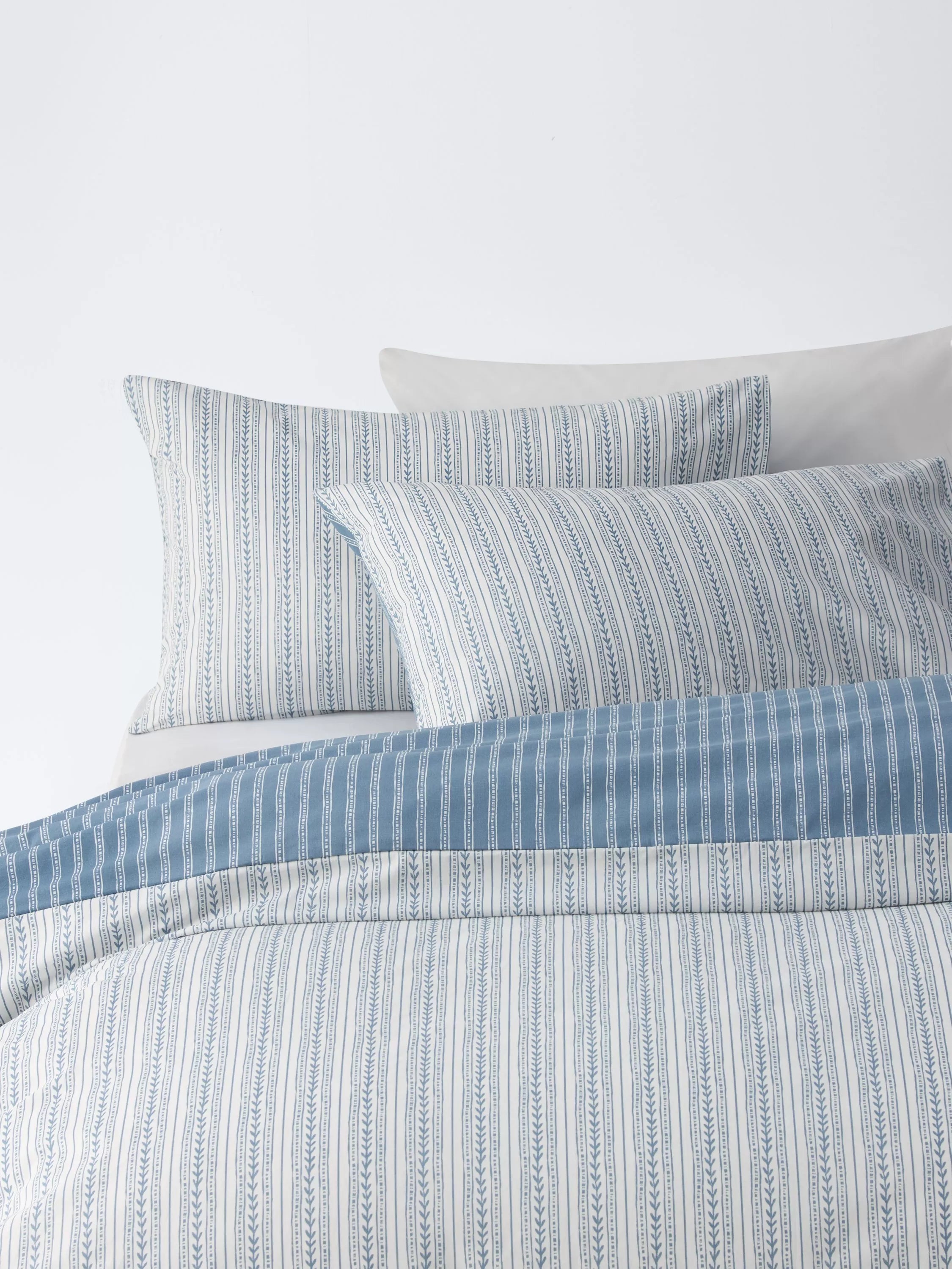John Lewis pure cotton stripe duvet cover set double, imported from the UK