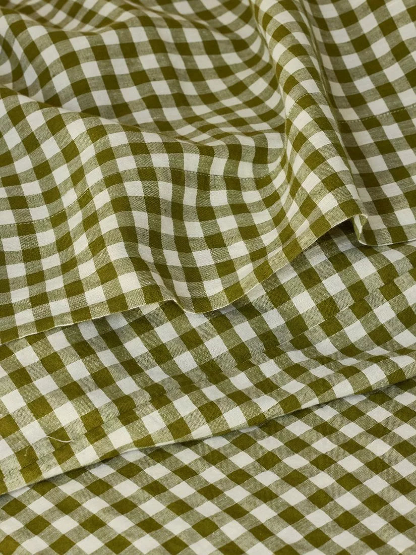 Piglet in Bed gingham linen blend flat sheet, imported from the UK