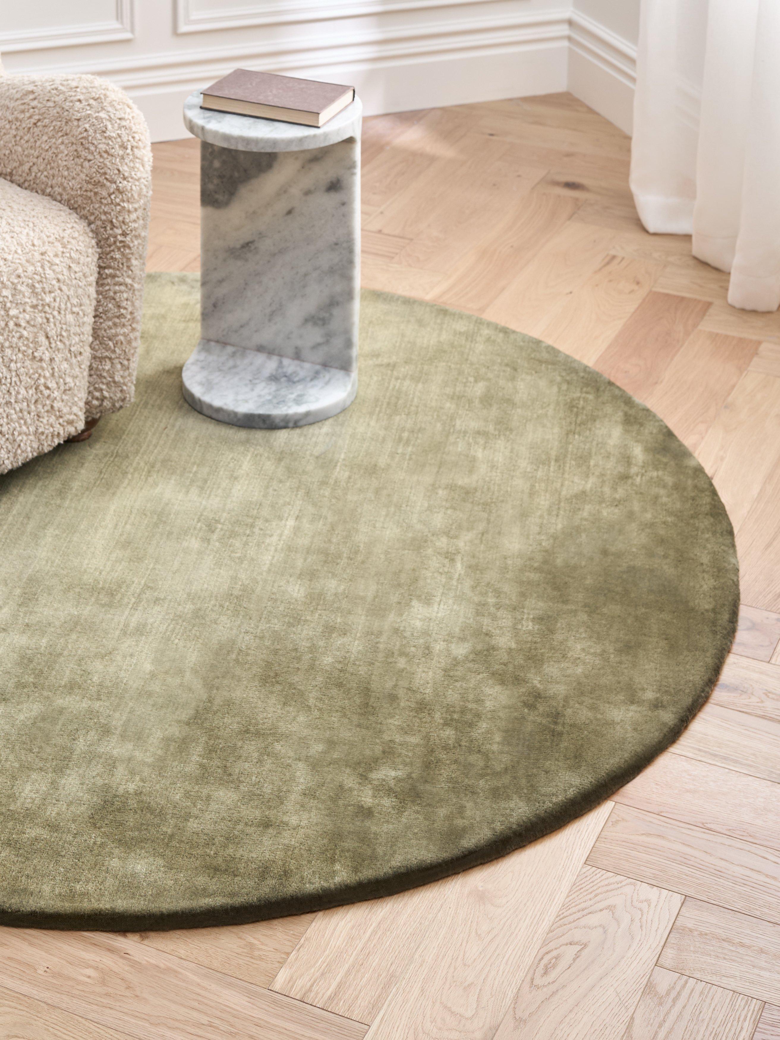John Lewis deep pile pure wool rug 180cm, imported from the UK