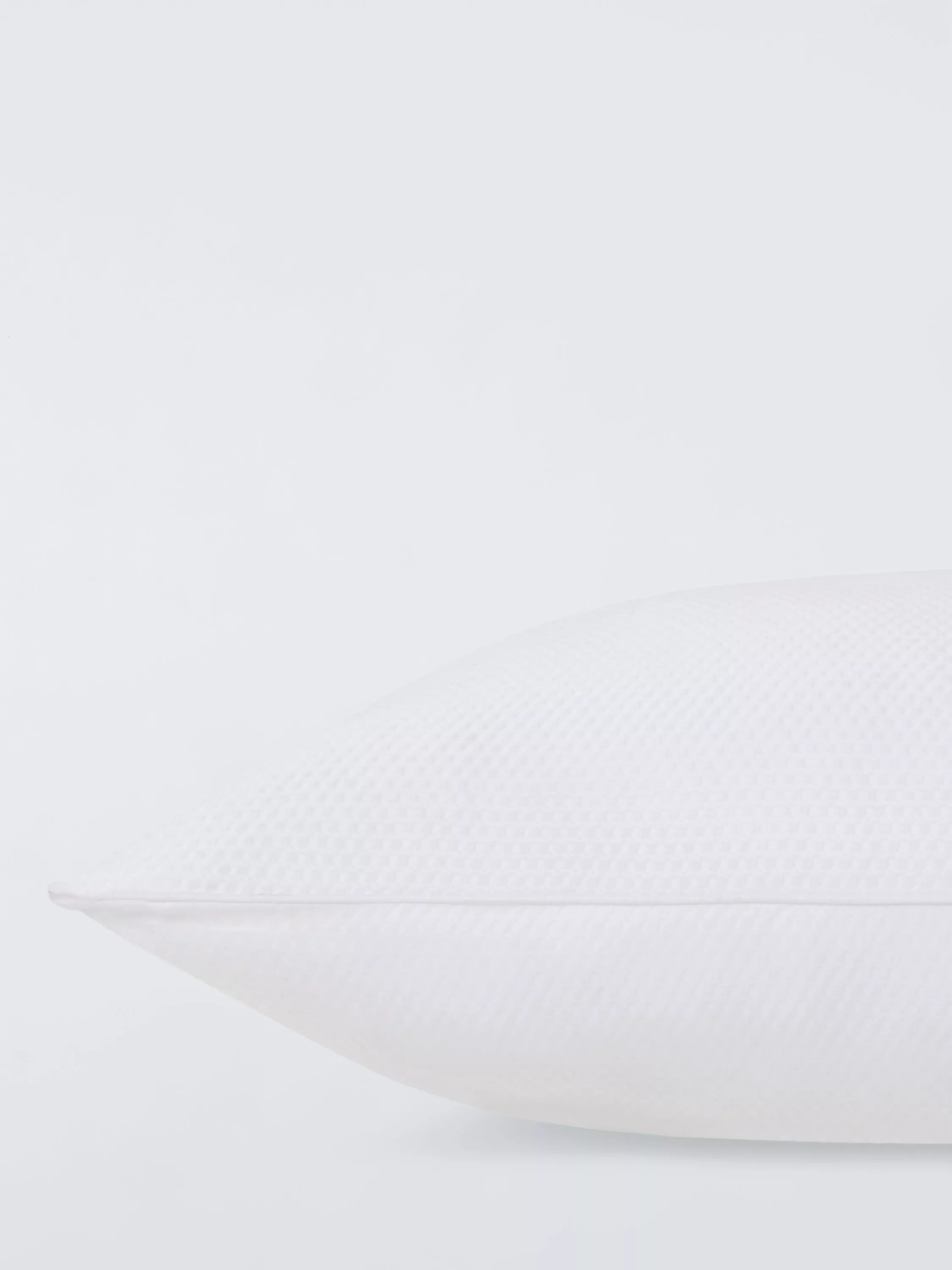 John Lewis Climate Control Standard Pillow Soft/Medium, UK version