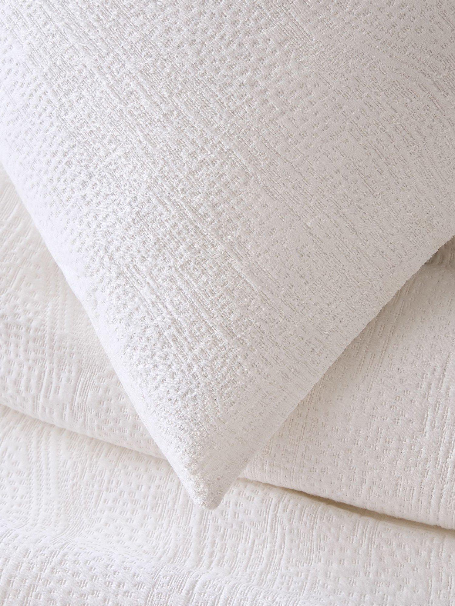 West Elm matelasse pillowcase with TENCEL standard - British product