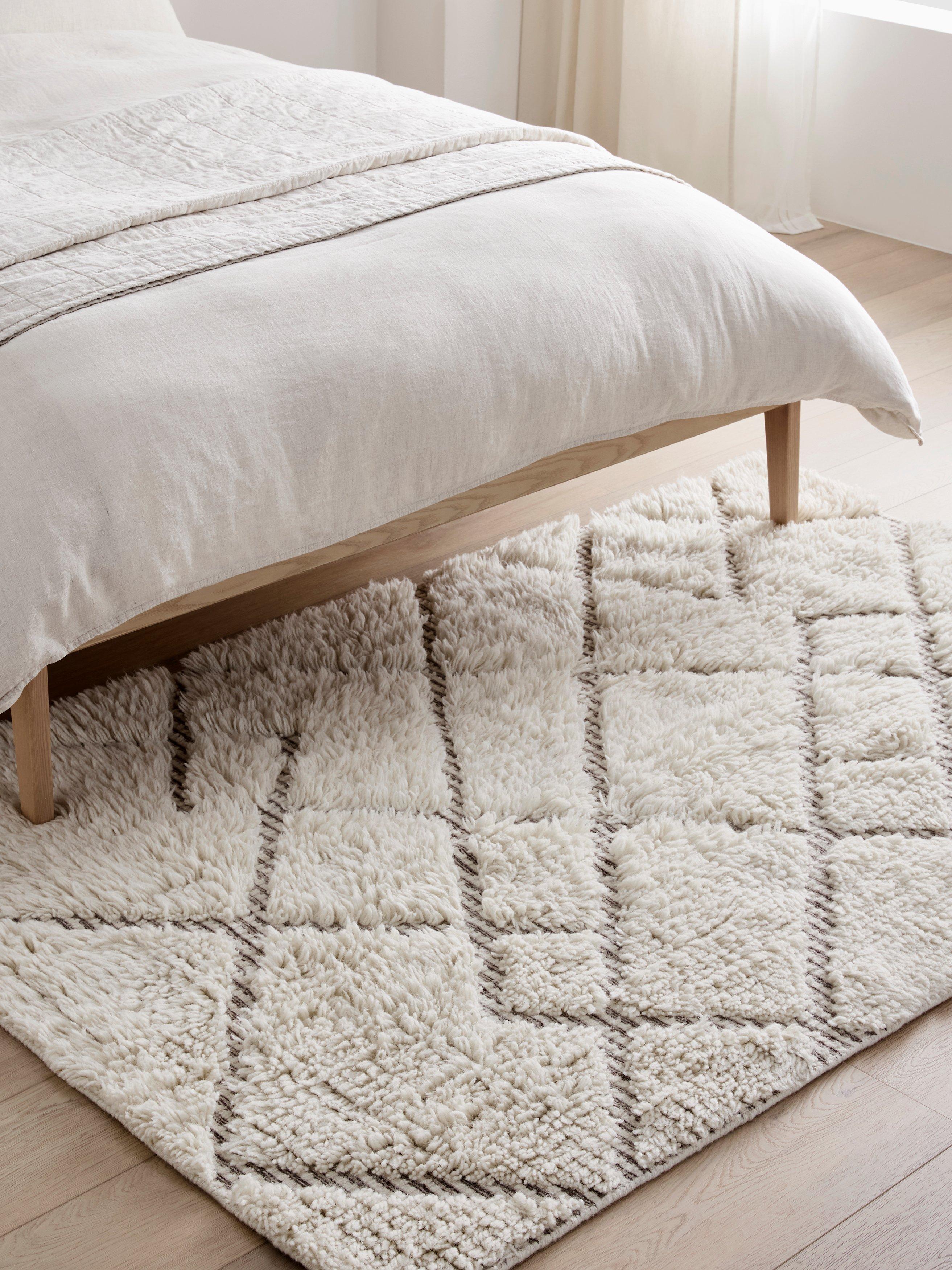 John Lewis low pile berber pure wool rug white 120x180cm (British brand)