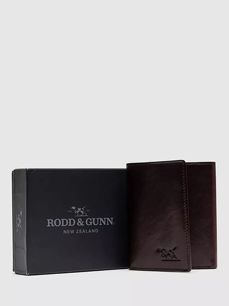 Rodd & Gunn leather wallet in chocolate, imported from the UK