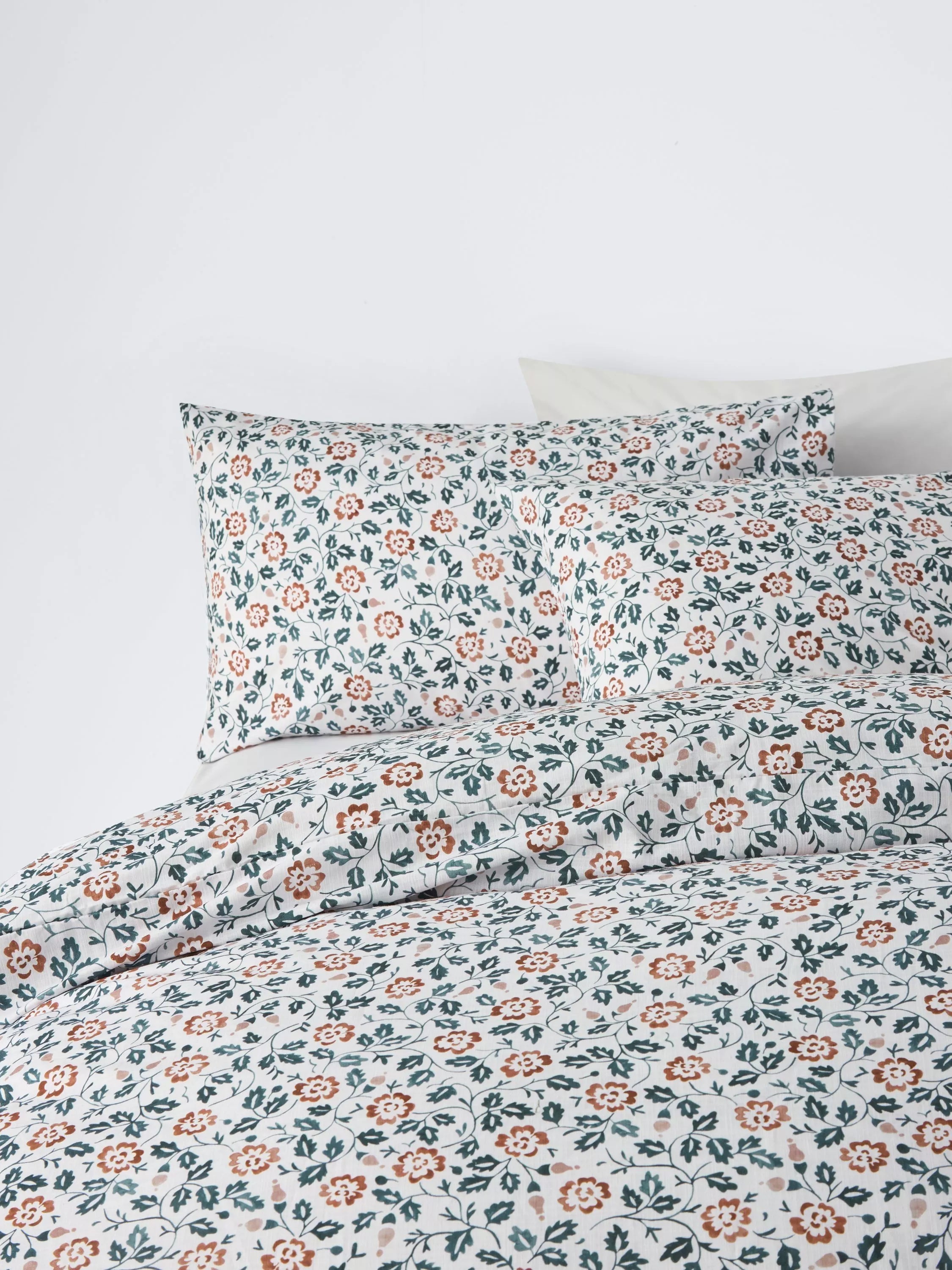 John Lewis Marlow trailing cotton duvet cover set double floral - British product