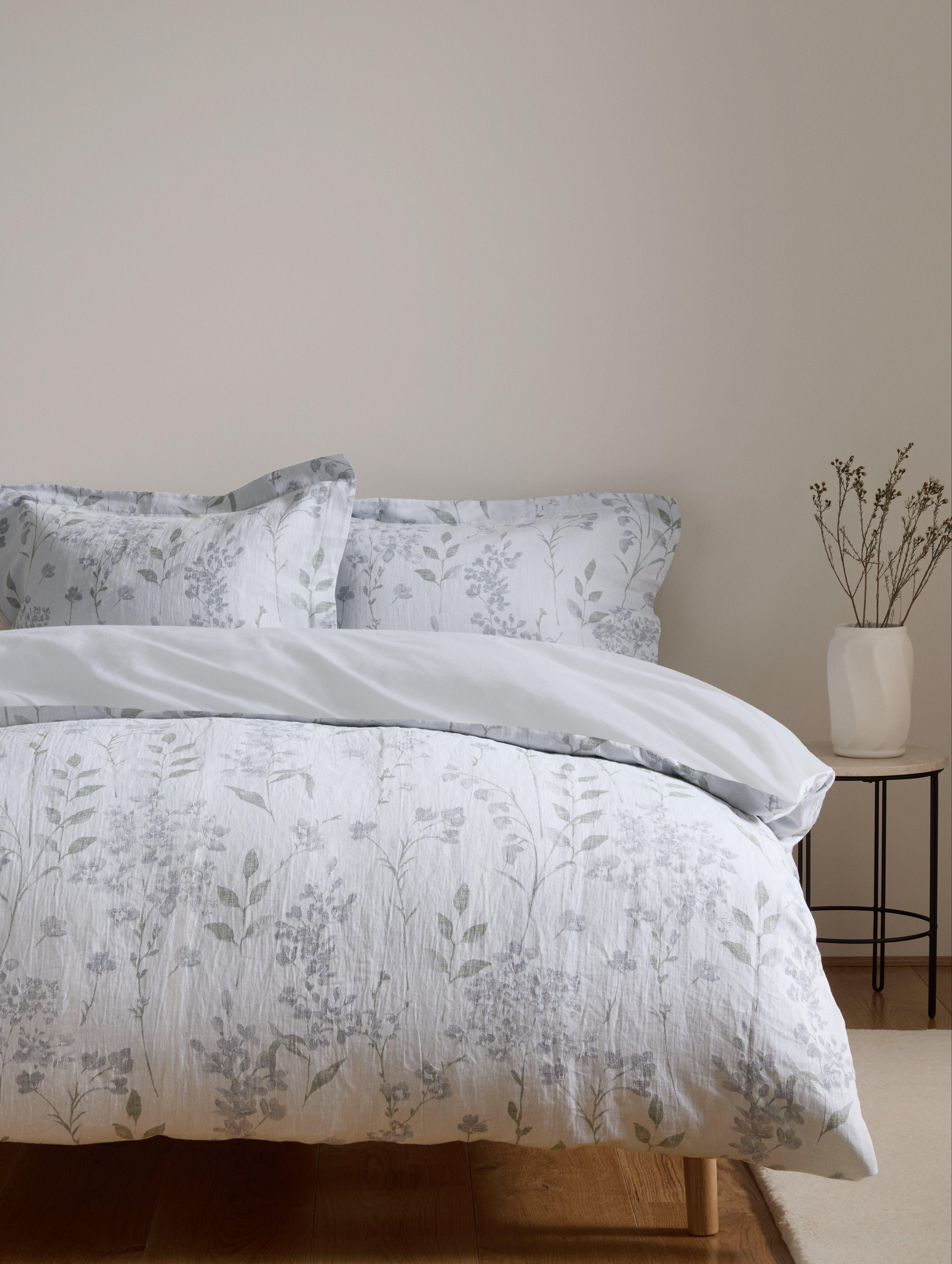 John Lewis jacquard floral bedding double - British product