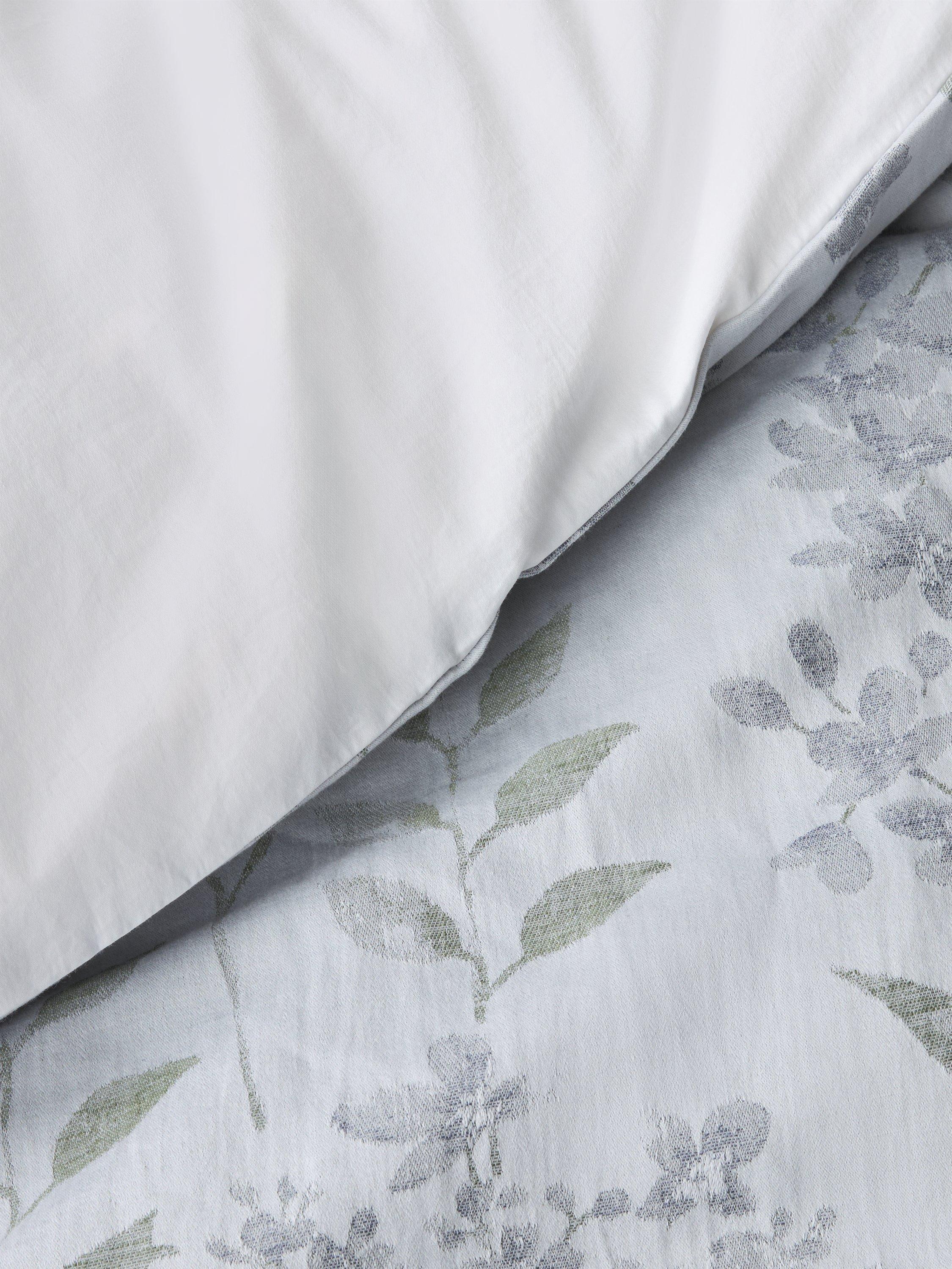 John Lewis jacquard floral bedding double - British product