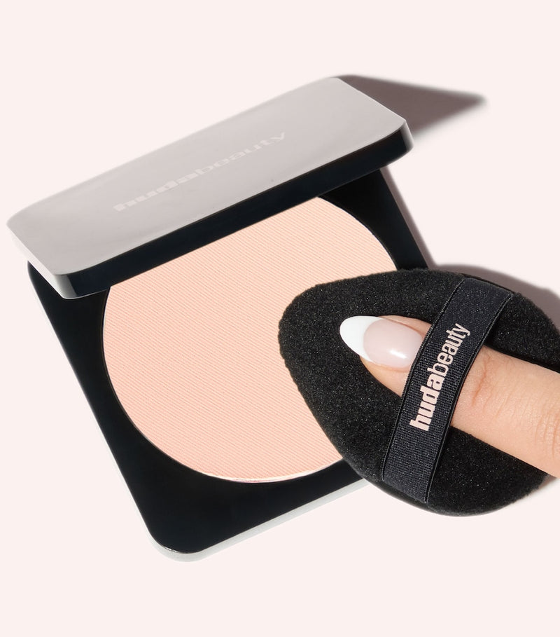 Huda Beauty Easy Bake marshmallow puff and sponge, UK version