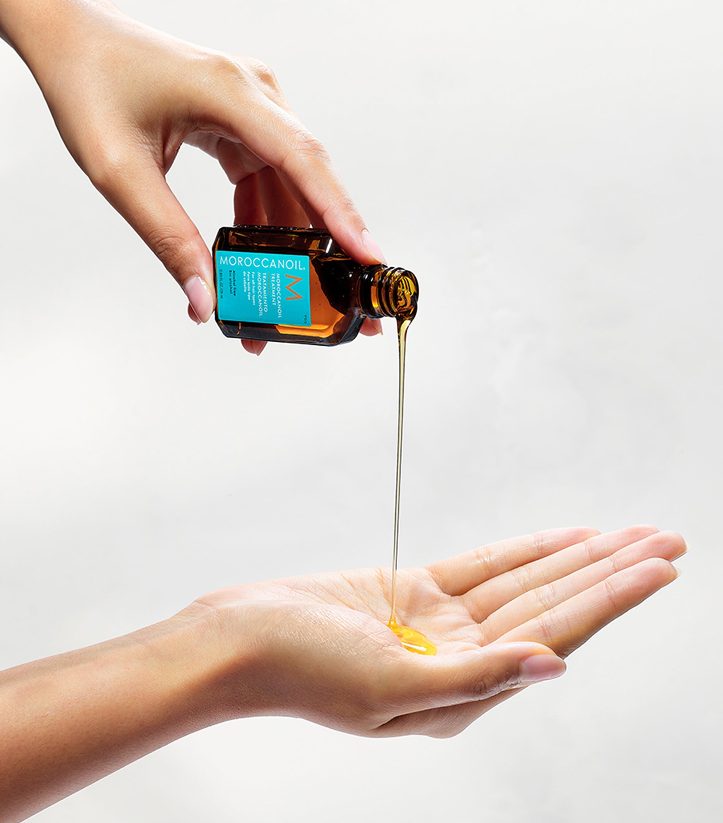 Moroccanoil Hydration Discovery Kit for dry hair, imported from the UK