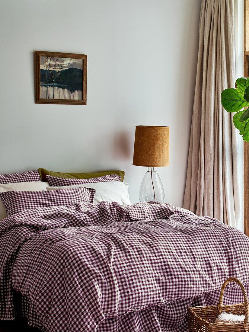 Piglet in Bed super king gingham linen pillowcase pair (British brand)