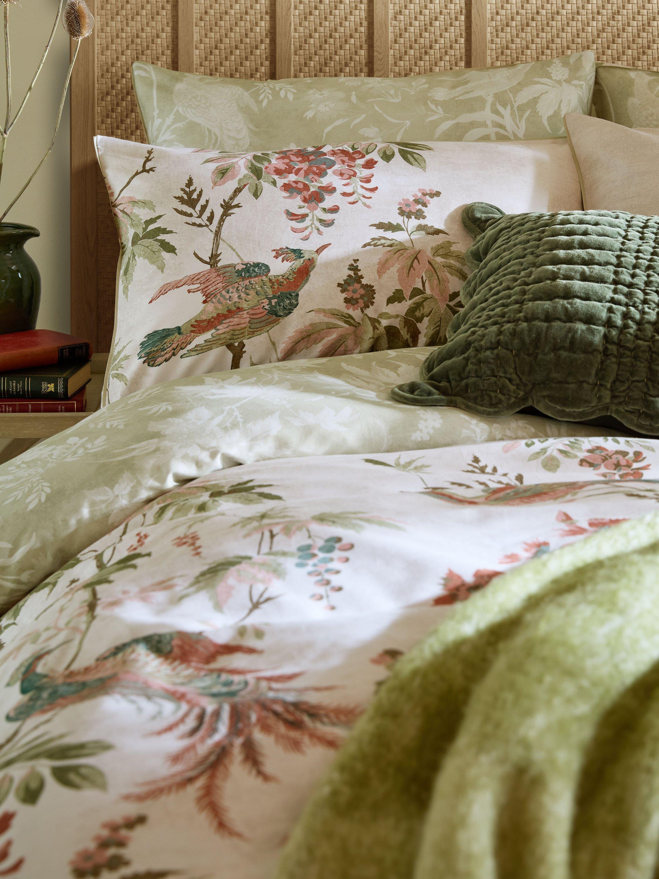 Laura Ashley Attleton duvet cover set floral design - British product