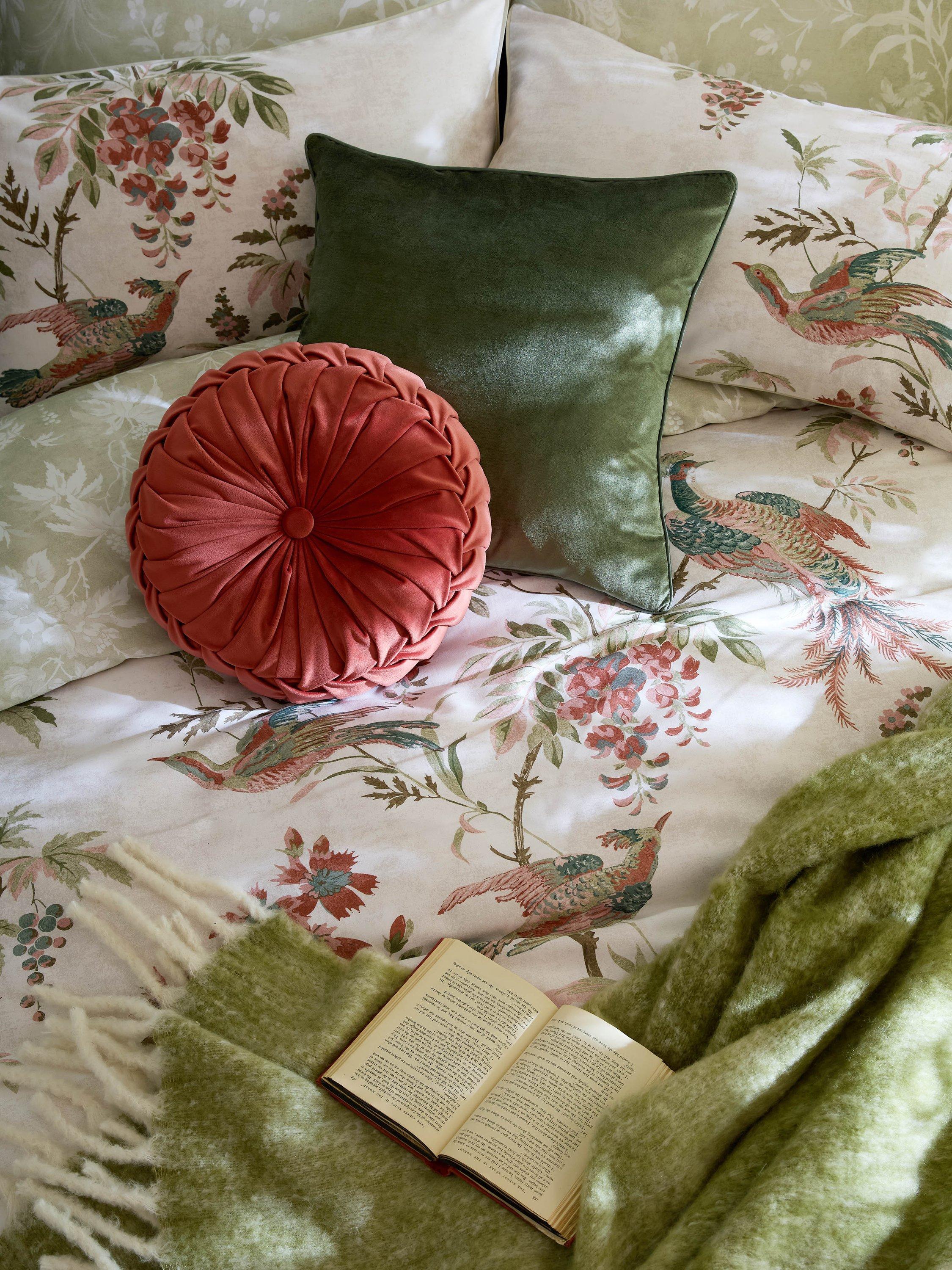 Laura Ashley Attleton duvet cover set floral design - British product