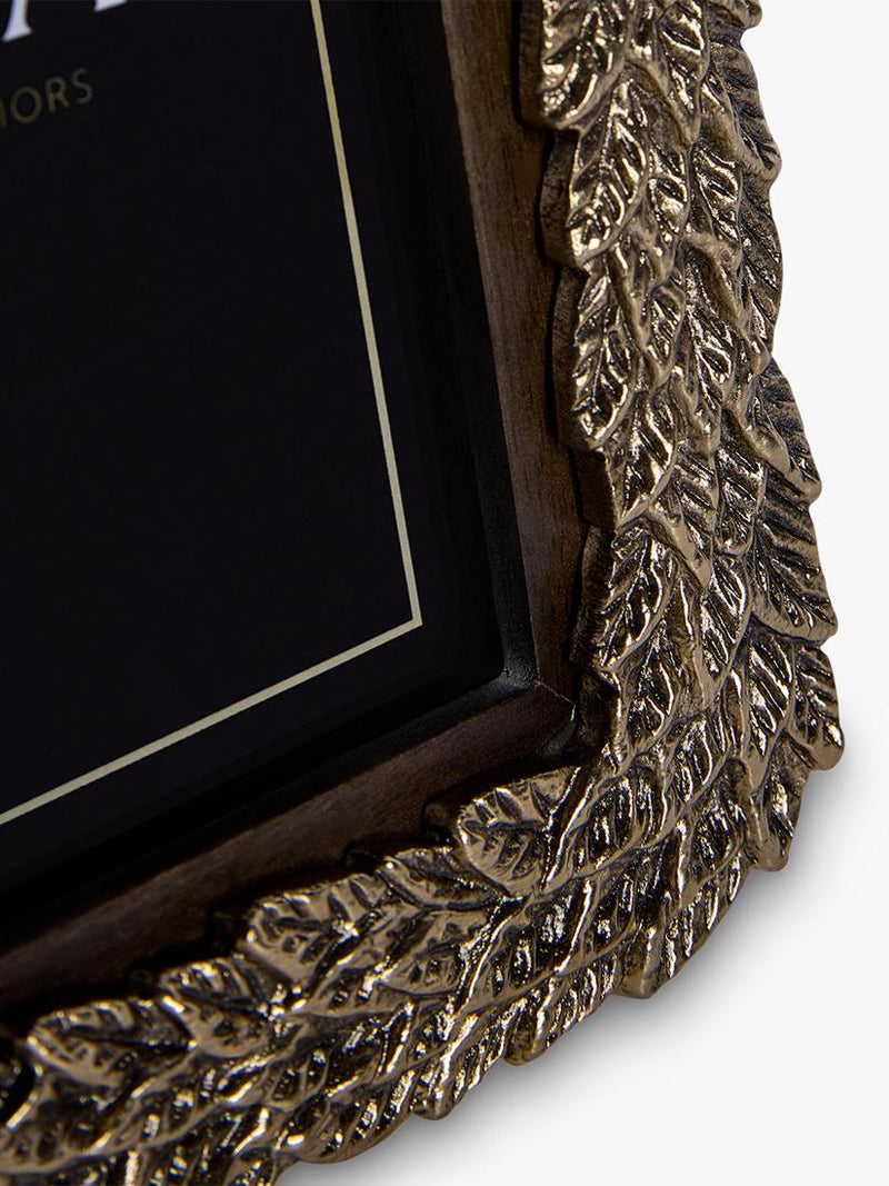 Libra Interiors Seasons Leaf photo frame 21x16.5cm - British product