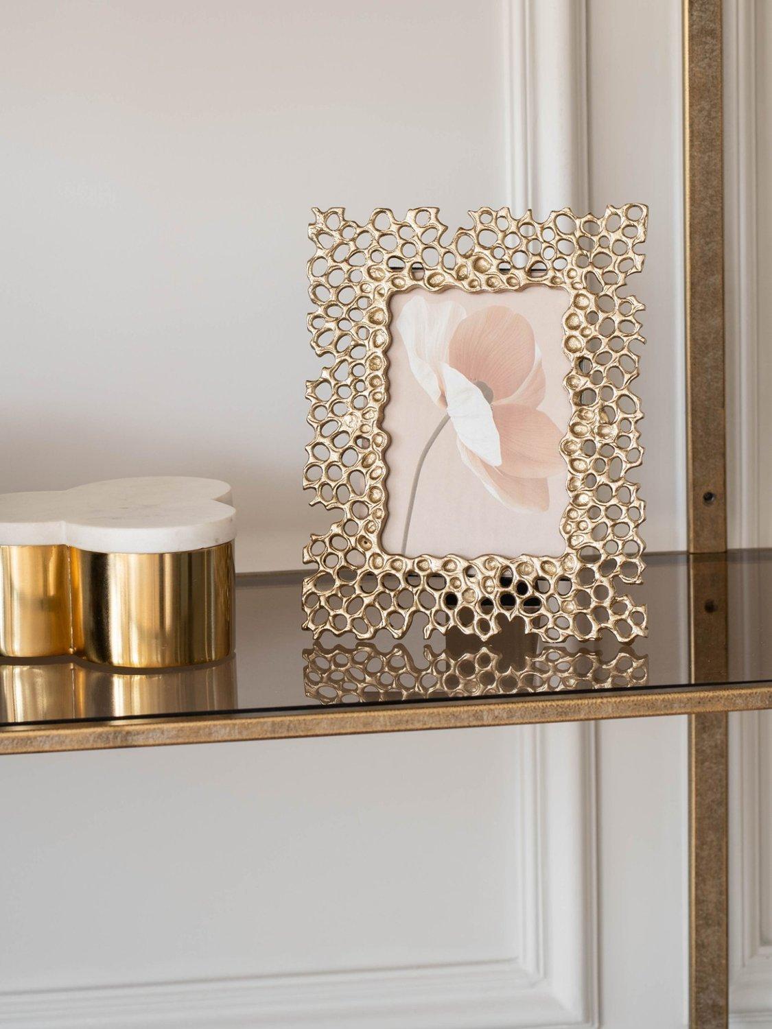 Libra Interiors Miel honeycomb photo frame gold 4x6 inch - British product