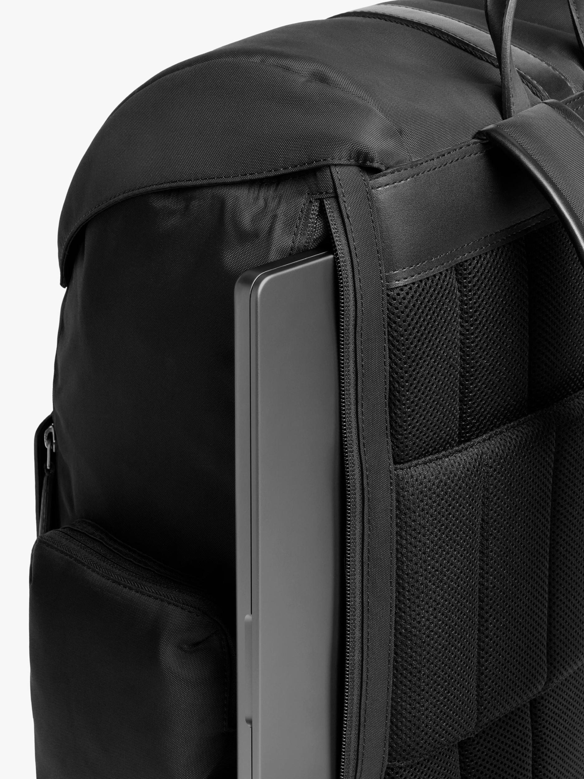 Carl Friedrik Traverse nylon backpack 27L (British brand)