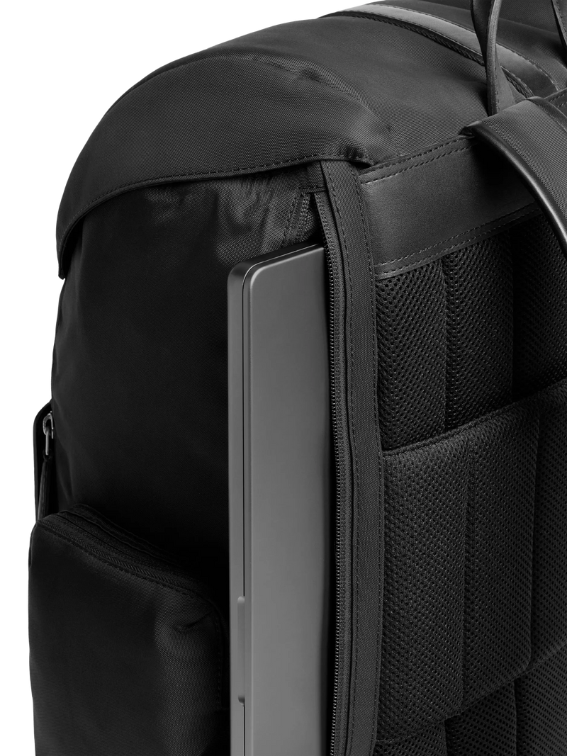Carl Friedrik Traverse nylon backpack 27L (British brand)