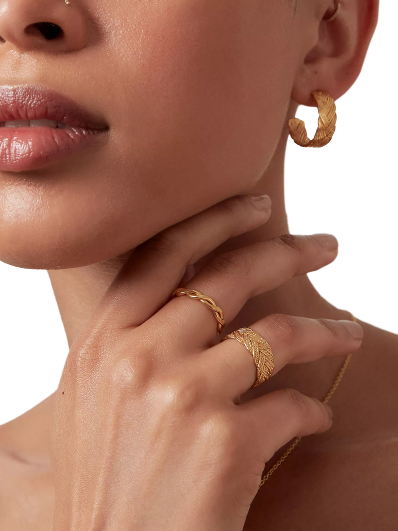 Ottoman Hands gold twist chain ring (British brand)