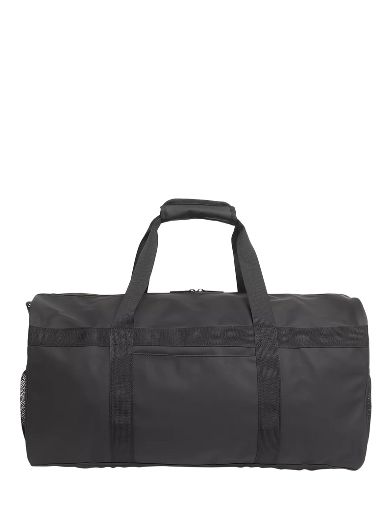 Lyle & Scott weather resistant barrel bag, imported from the UK