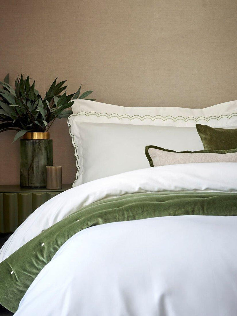 Christy scallop duvet cover set sateen 400 thread count (British brand)