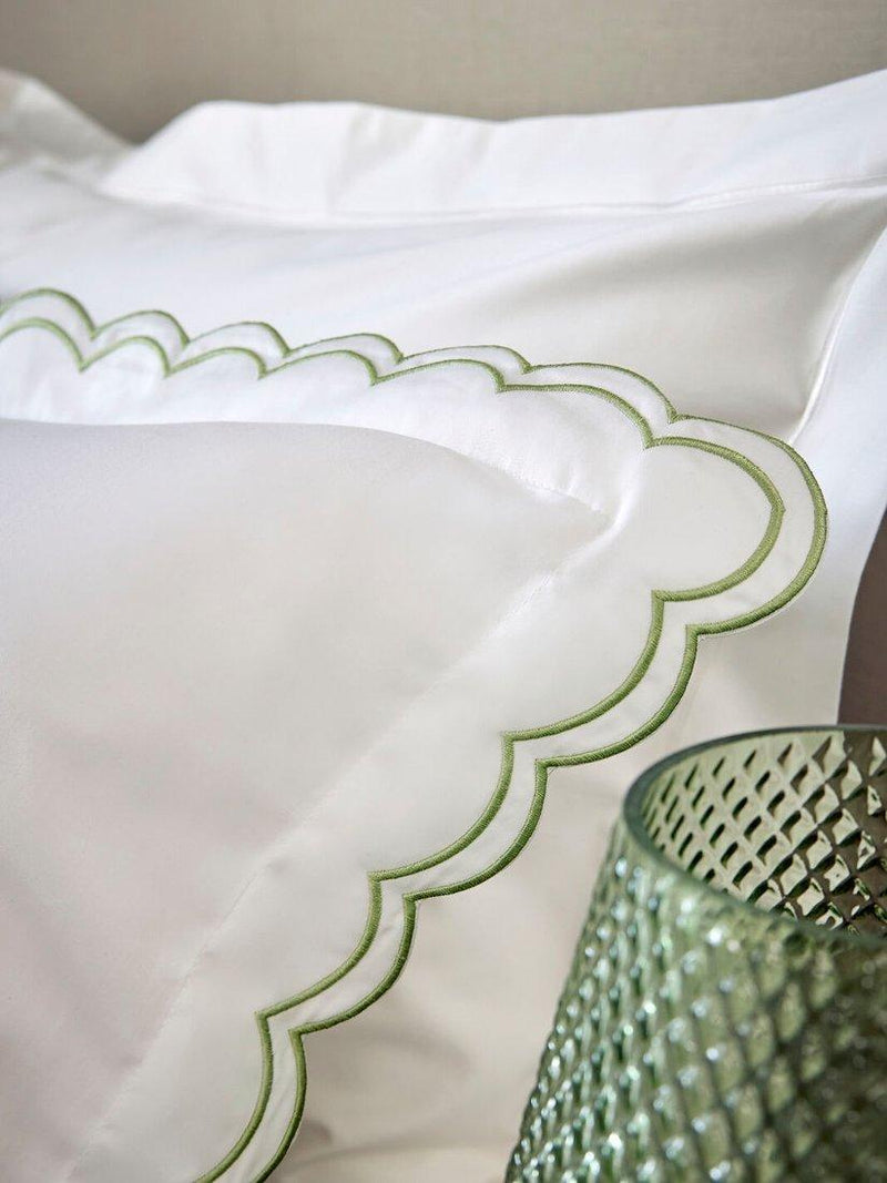 Christy scallop duvet cover set sateen 400 thread count (British brand)