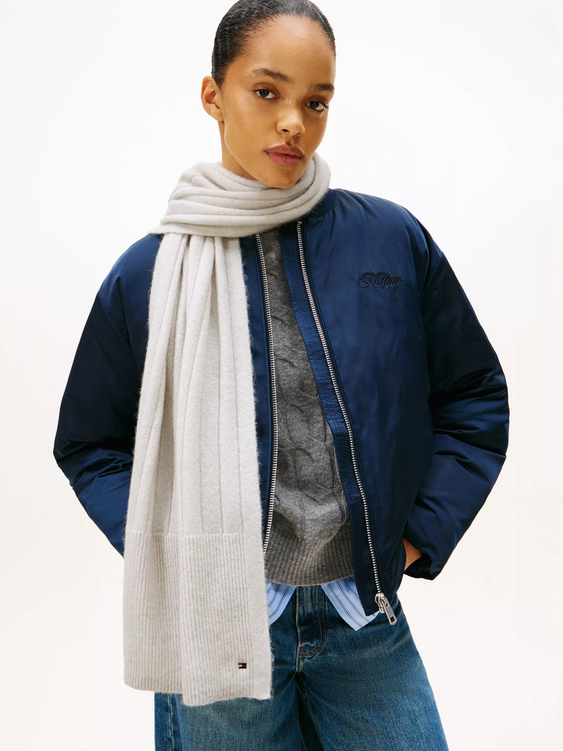Tommy Hilfiger Flag Ribbed Scarf in Grey Whisper, UK version