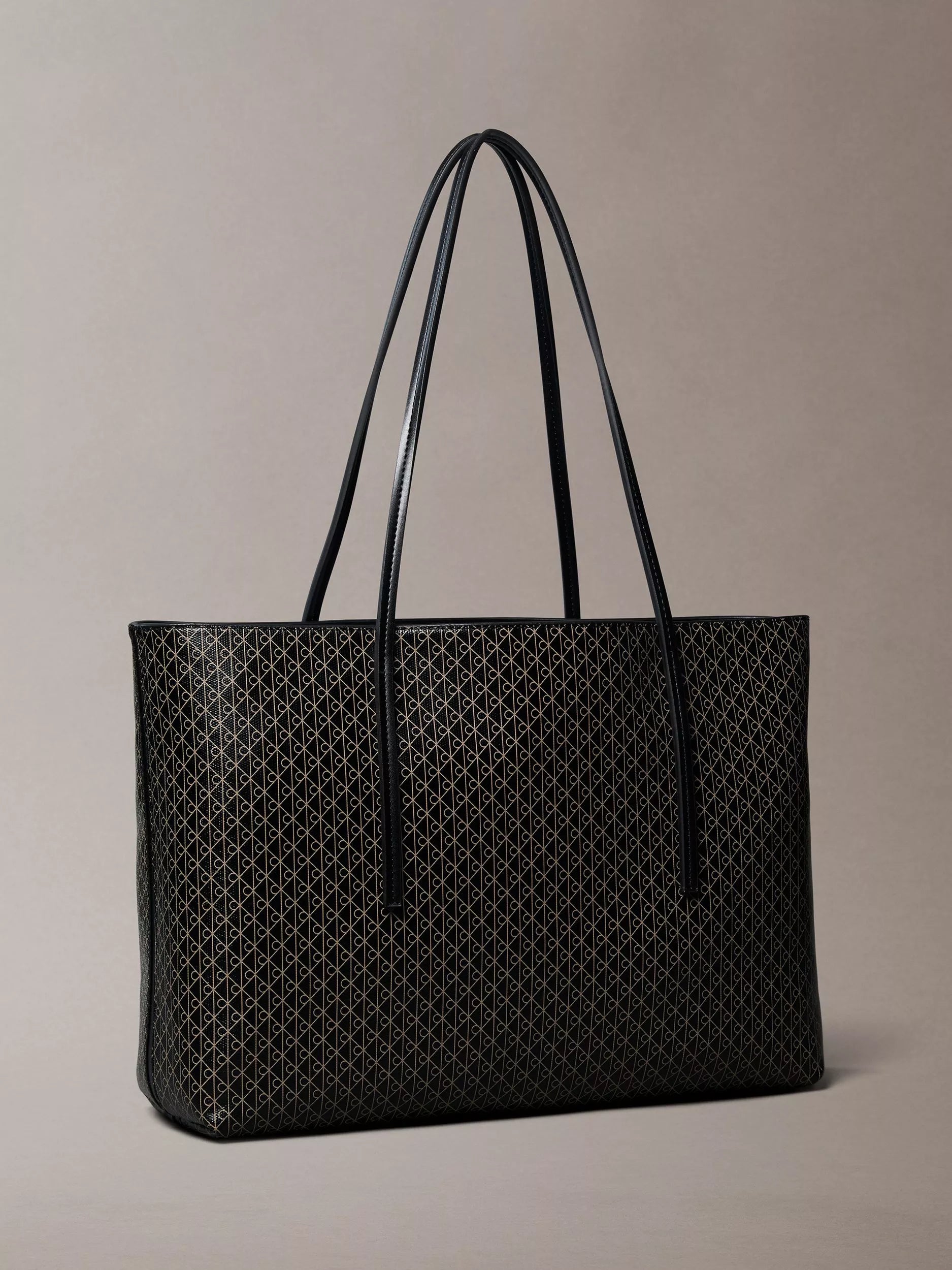 Calvin Klein tote bag black with pouch, UK version