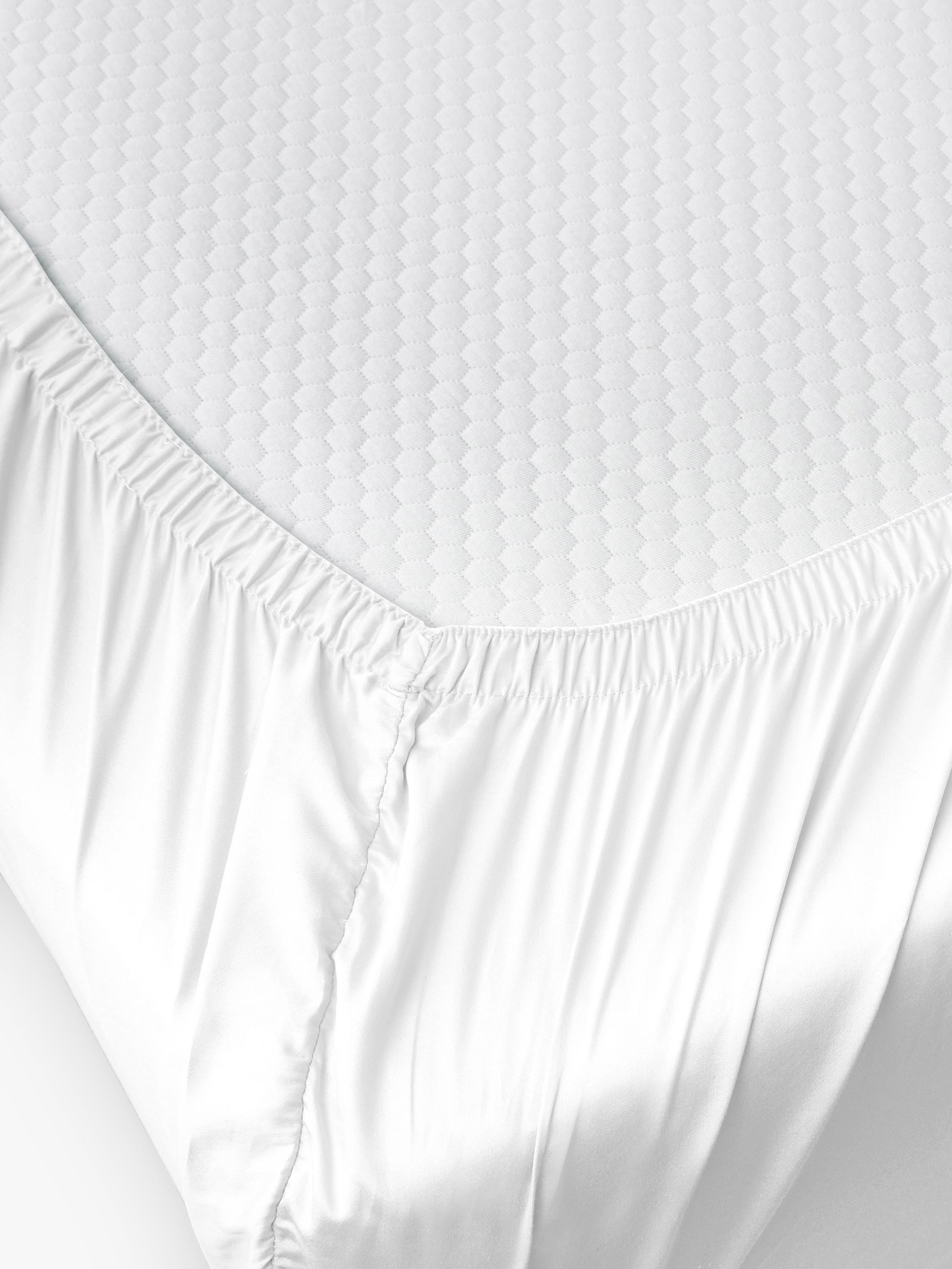 True Grip single fitted sheet white, UK version
