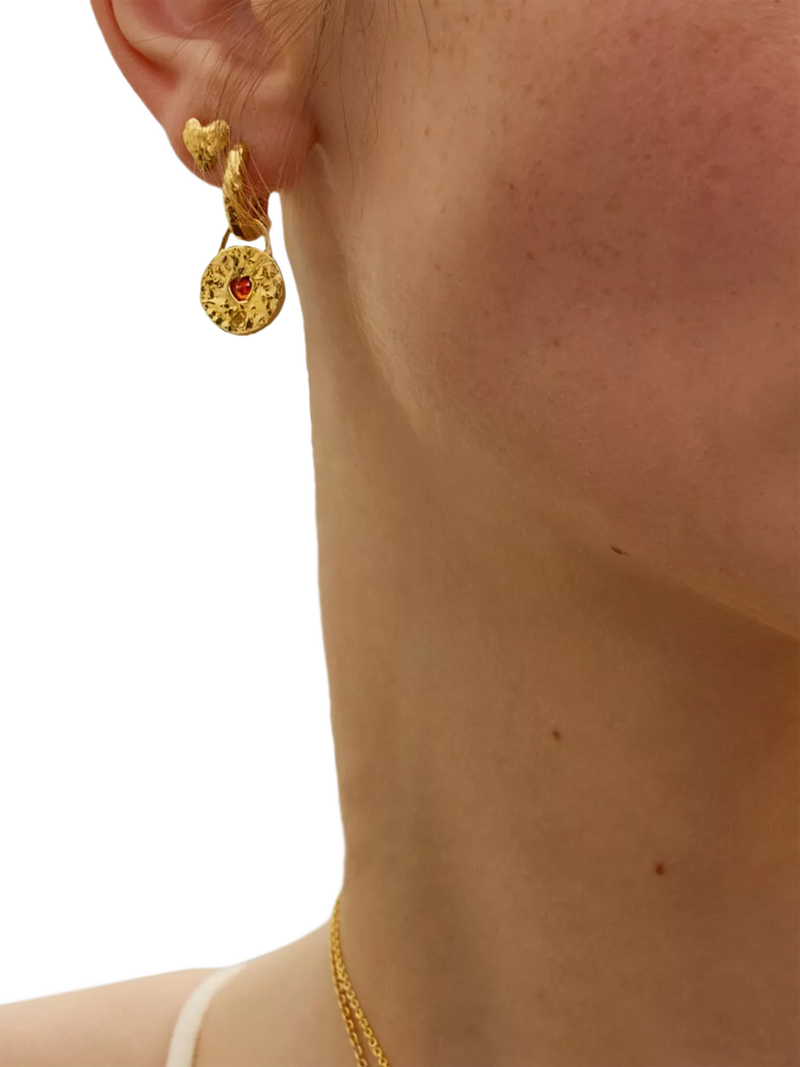 Ottoman Hands garnet heart huggie earrings gold, UK version