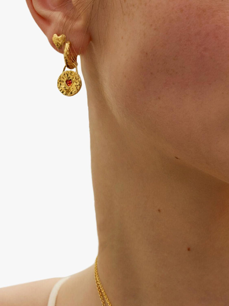 Ottoman Hands garnet heart huggie earrings gold, UK version