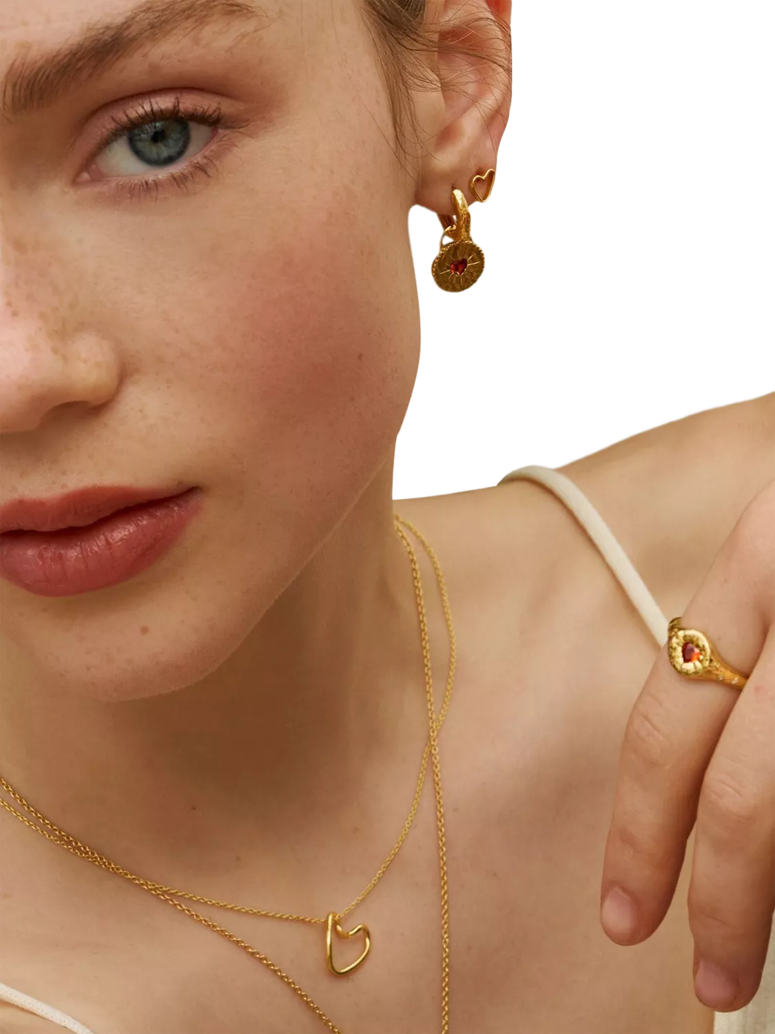 Ottoman Hands garnet heart huggie earrings gold, UK version