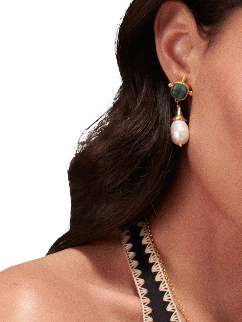 Ottoman Hands Esmeray emerald pearl drop stud earrings gold - British product