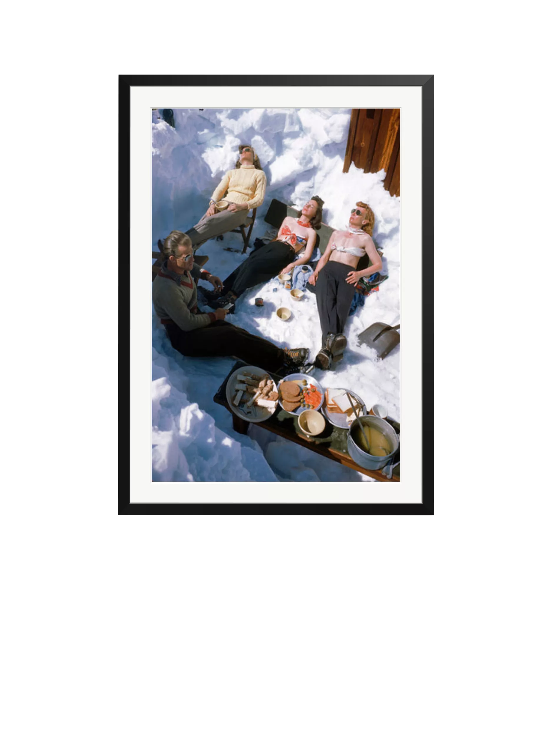 Sonic Editions Skiers Sunbathing framed print 41x51cm, UK version