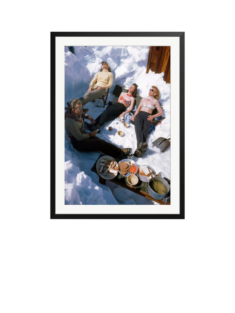 Sonic Editions Skiers Sunbathing framed print 41x51cm, UK version