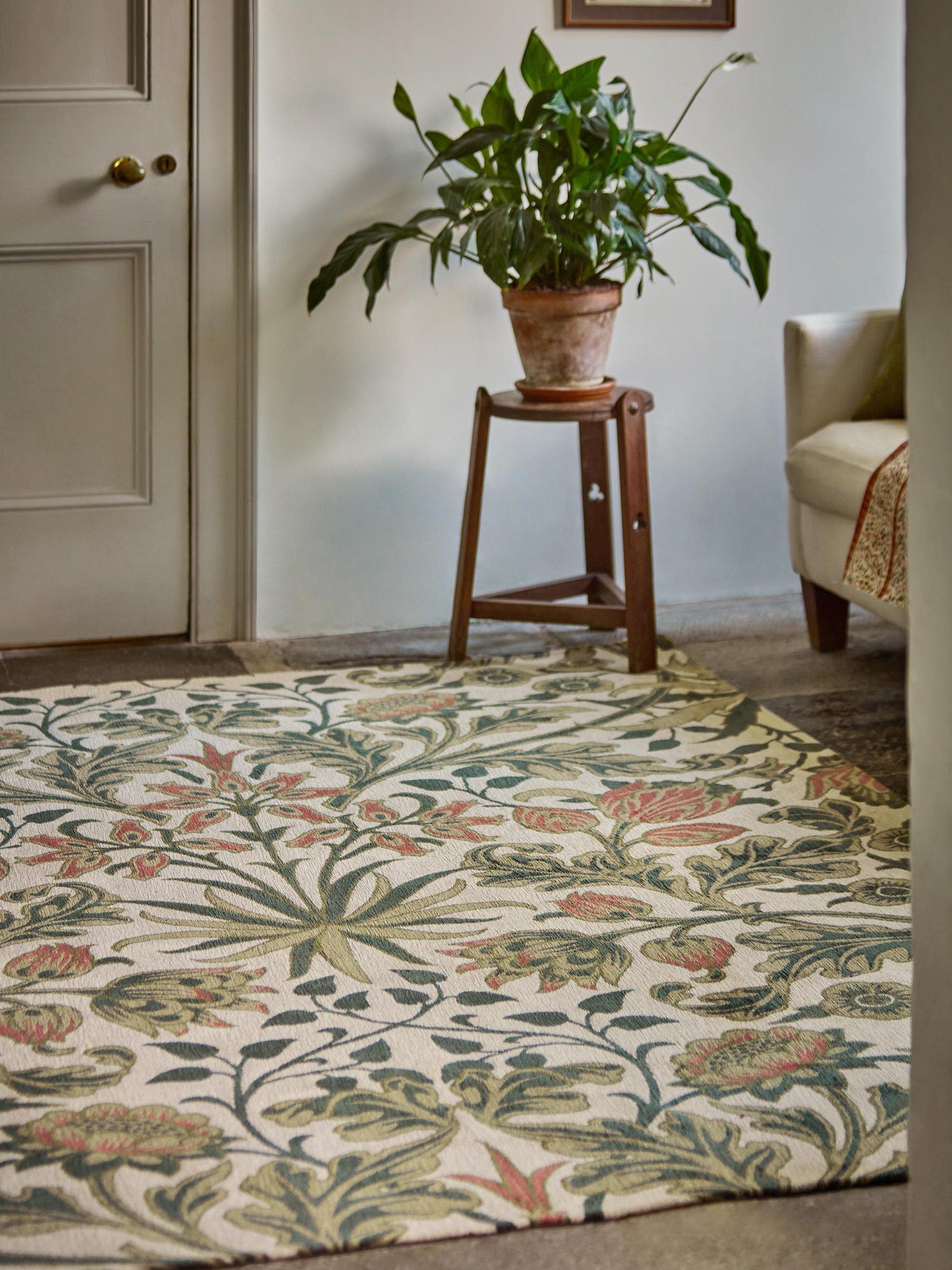 Morris & Co. Hyacinth Floral Rug Natural, imported from the UK